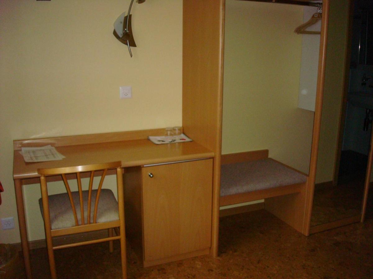 Hotel Gasthof Kreuz Welschenrohr Luaran gambar